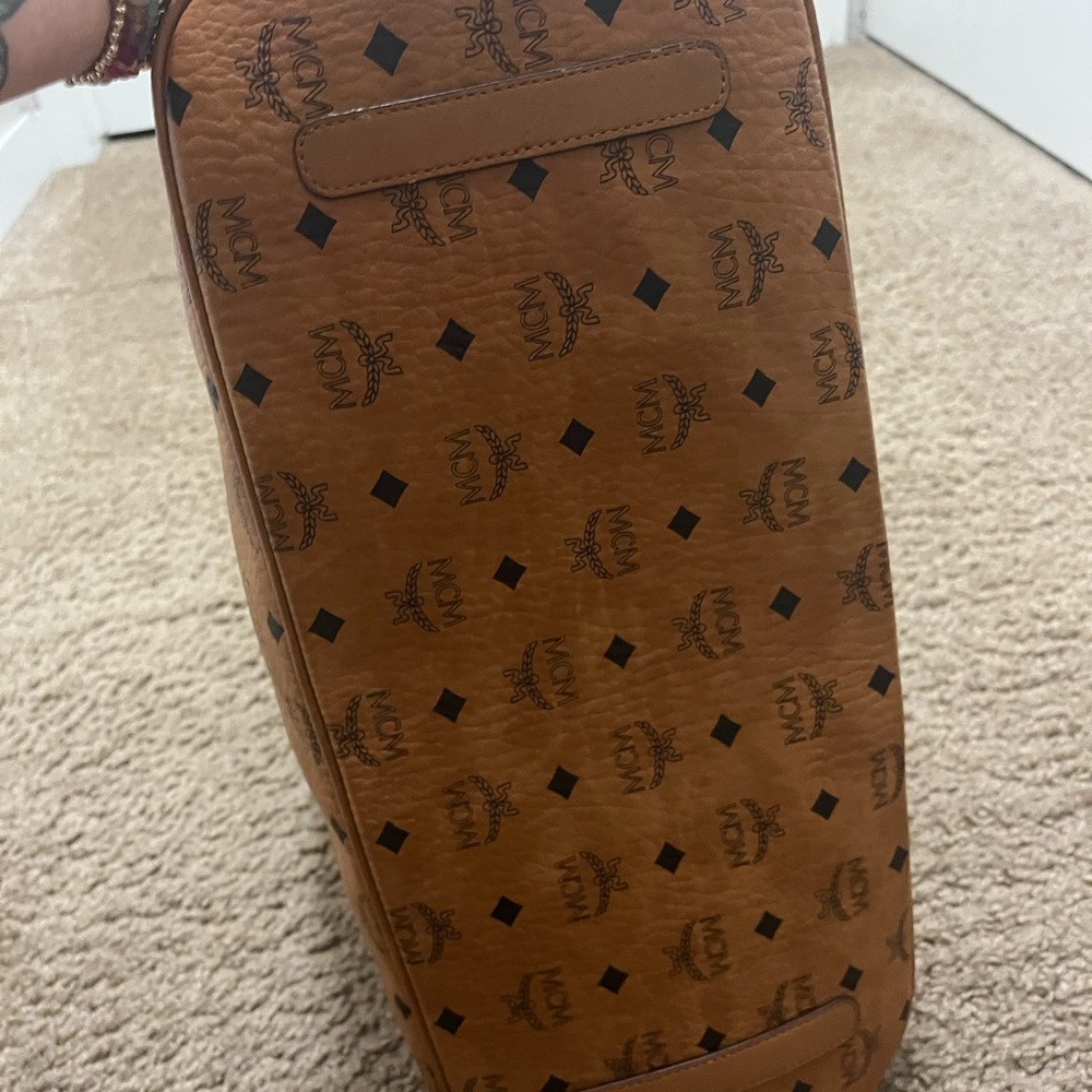 MCM Cognac Visetos Logo Canvas Tote in Brown - Picture 6 of 9